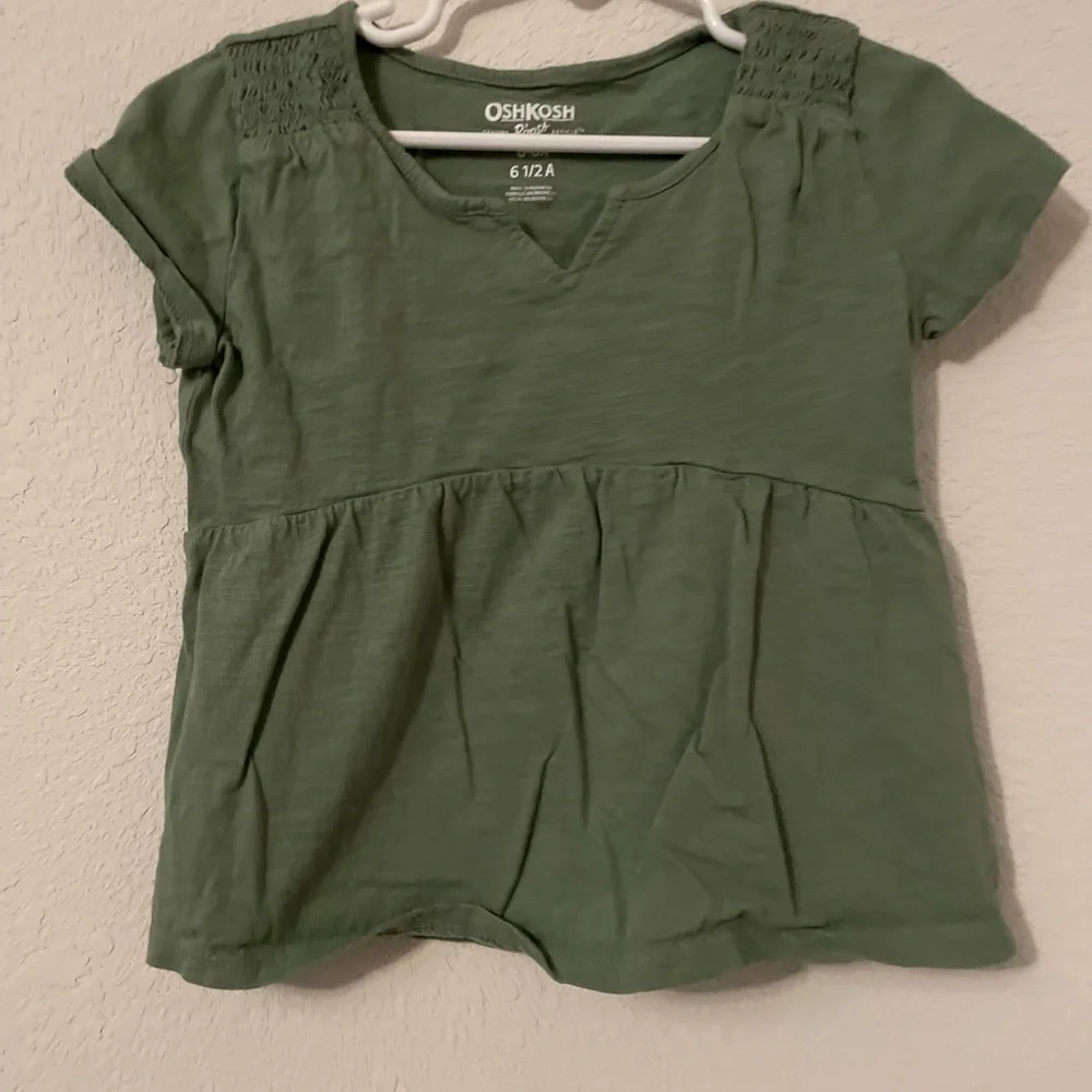 OshKosh B'gosh Green Short Sleeve Kids Tee size 6/6X